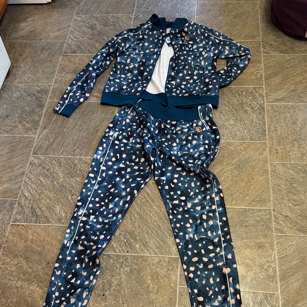 Nike Blue and White Patterned Pantsuit
